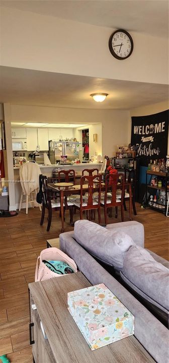 For Sale: $385,000 (2 beds, 2 baths, 1368 Square Feet)