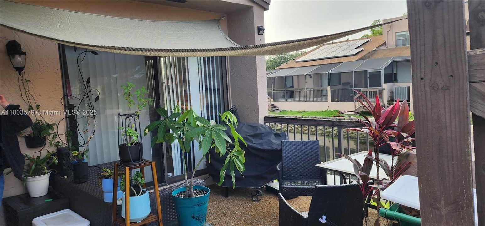 For Sale: $385,000 (2 beds, 2 baths, 1368 Square Feet)