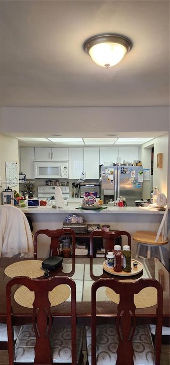 For Sale: $385,000 (2 beds, 2 baths, 1368 Square Feet)