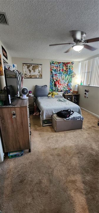 For Sale: $385,000 (2 beds, 2 baths, 1368 Square Feet)