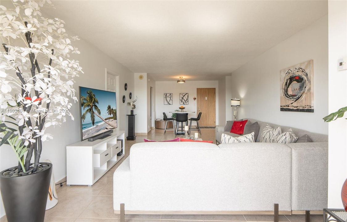 Recently Sold: $280,000 (2 beds, 2 baths, 1020 Square Feet)