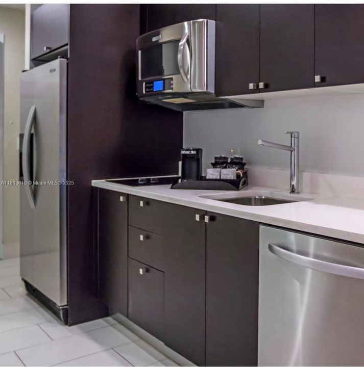 Vendido Recientemente: $126,900 (0 camas, 1 baños, 705 Pies cuadrados)