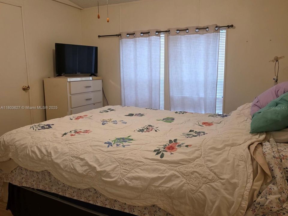 待售: $132,500 (2 贝兹, 2 浴室, 1138 平方英尺)