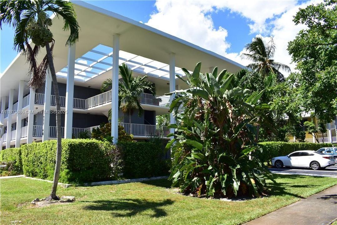 最近租的: $1,700 (2 贝兹, 2 浴室, 1040 平方英尺)