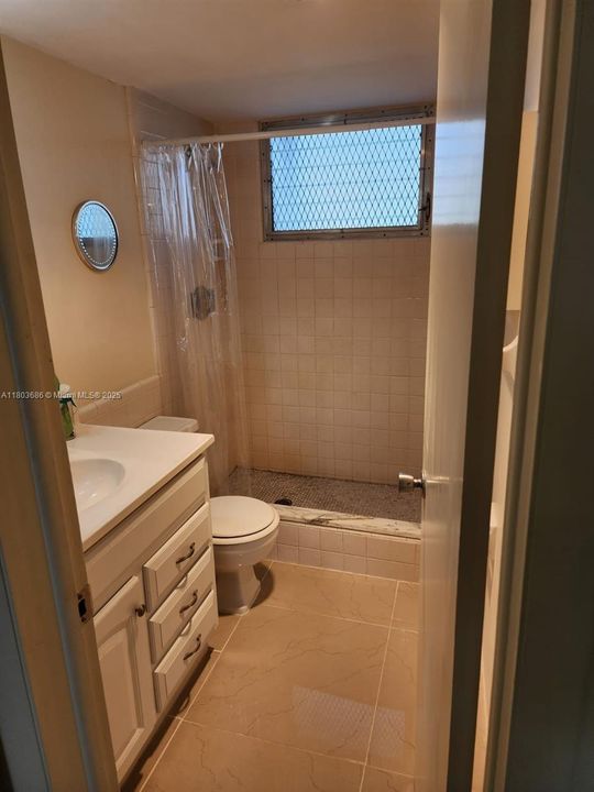 最近租的: $1,700 (2 贝兹, 2 浴室, 1040 平方英尺)