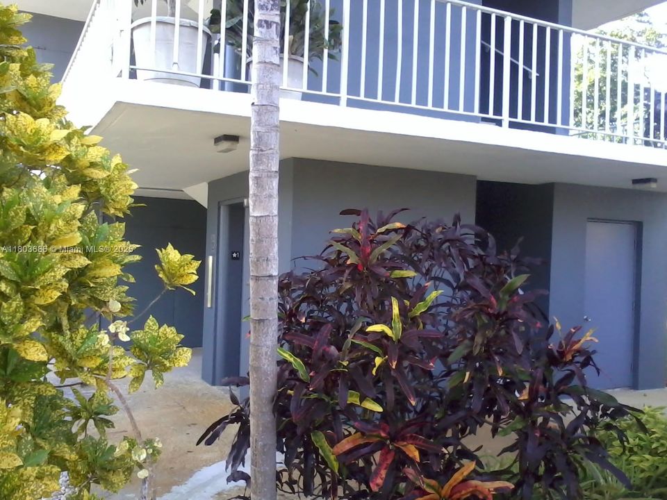 最近租的: $1,700 (2 贝兹, 2 浴室, 1040 平方英尺)