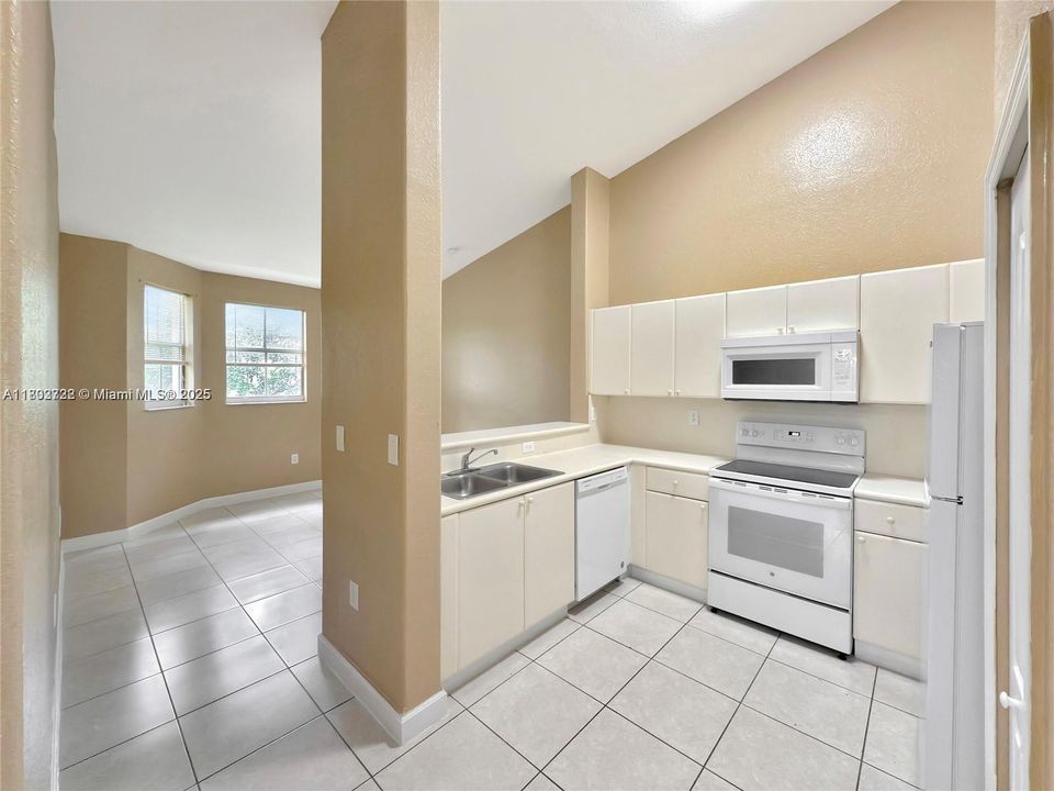 Recently Rented: $2,150 (3 beds, 2 baths, 1182 Square Feet)