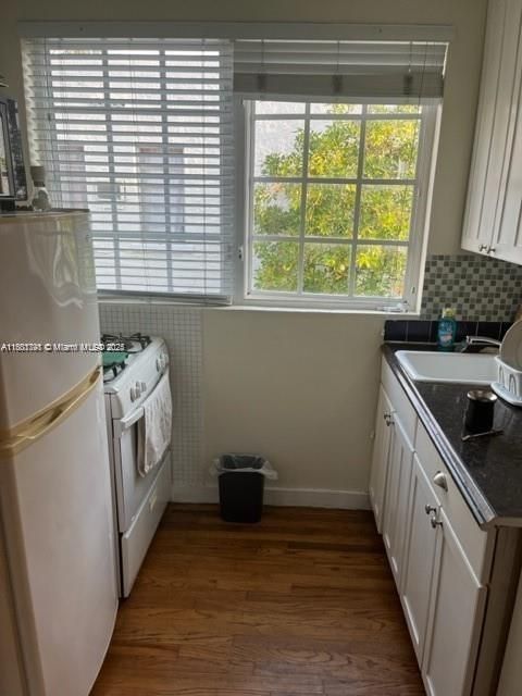 Active With Contract: $219,900 (0 beds, 1 baths, 446 Square Feet)