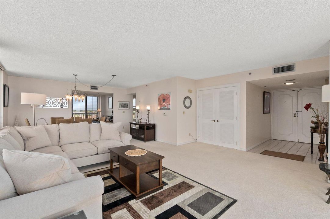 Living & Dining Room