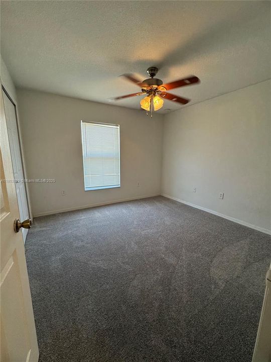 Recently Rented: $1,700 (3 beds, 2 baths, 0 Square Feet)