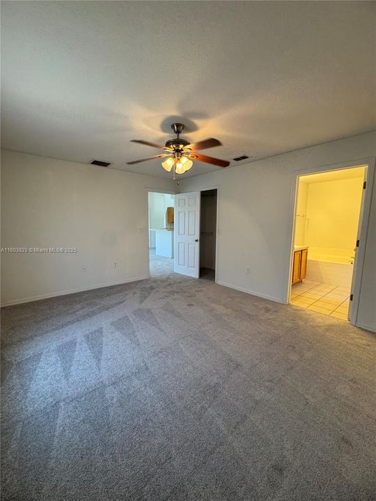 Recently Rented: $1,700 (3 beds, 2 baths, 0 Square Feet)