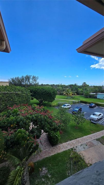 Active With Contract: $79,900 (1 beds, 1 baths, 754 Square Feet)