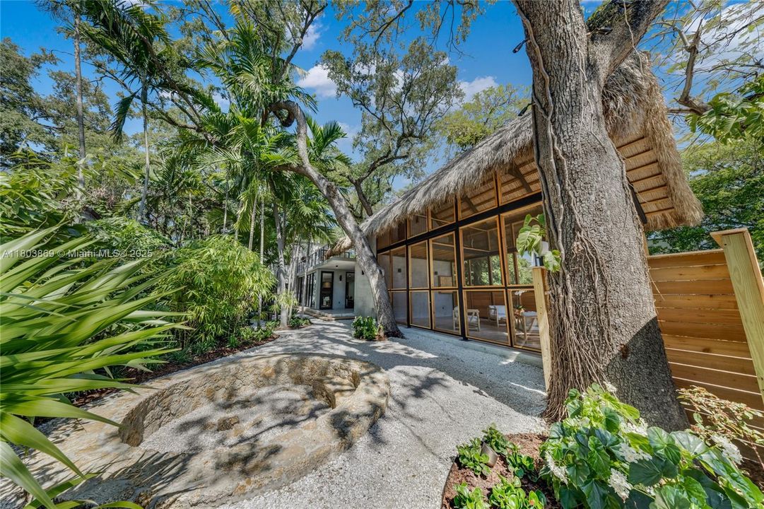 For Sale: $3,995,000 (4 beds, 5 baths, 0 Square Feet)