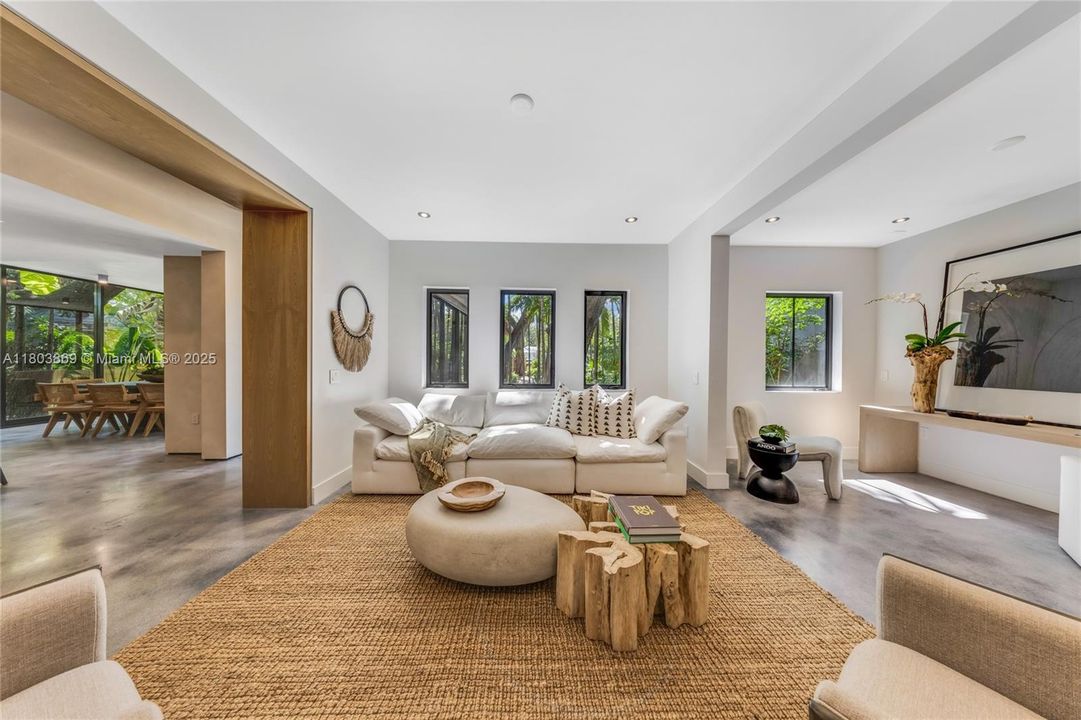 For Sale: $3,995,000 (4 beds, 5 baths, 0 Square Feet)