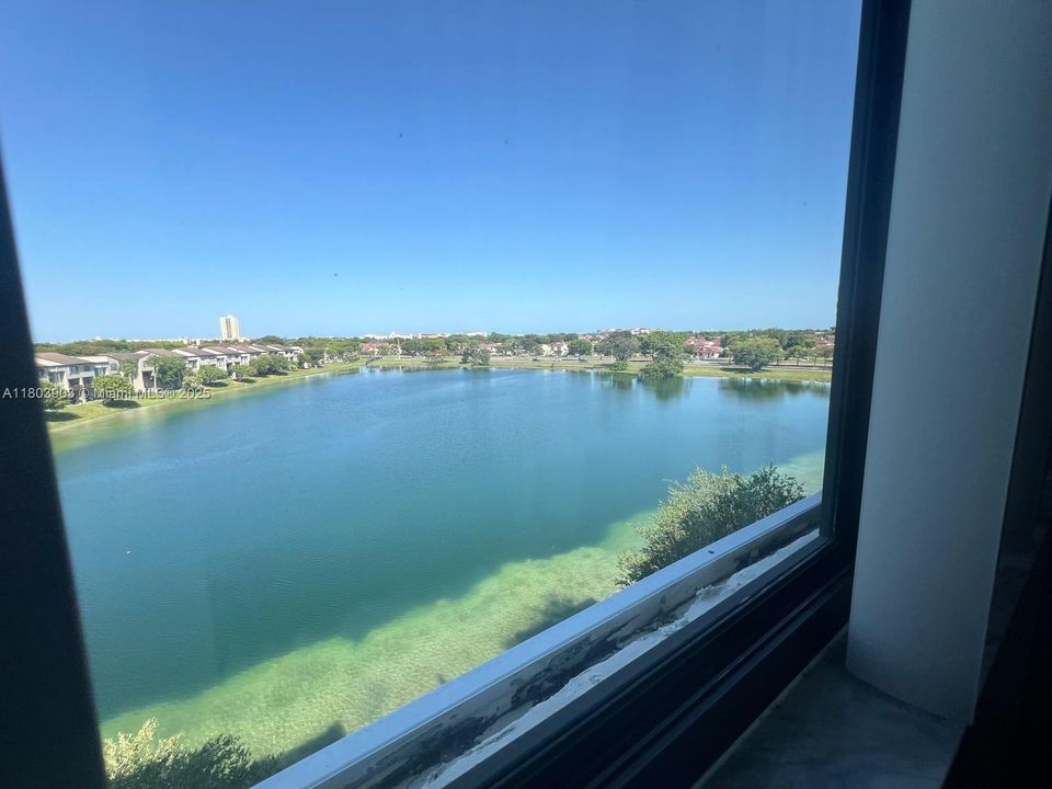 Recently Sold: $269,000 (2 beds, 2 baths, 1064 Square Feet)