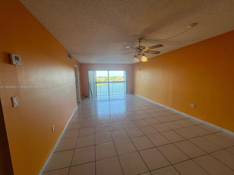 Recently Sold: $269,000 (2 beds, 2 baths, 1064 Square Feet)