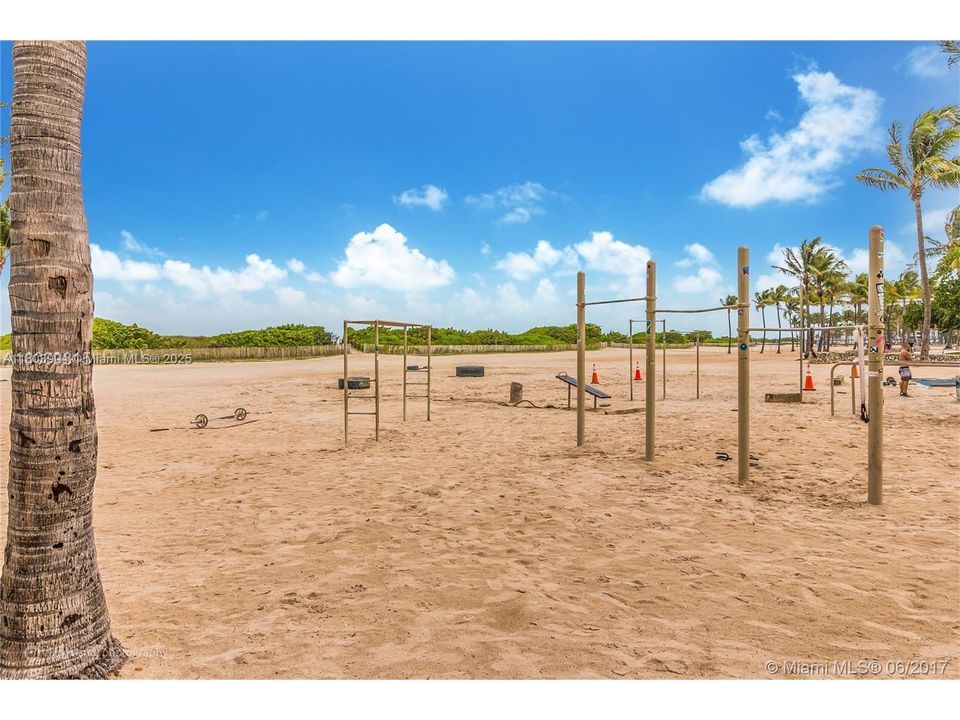 Recently Sold: $283,000 (1 beds, 1 baths, 460 Square Feet)