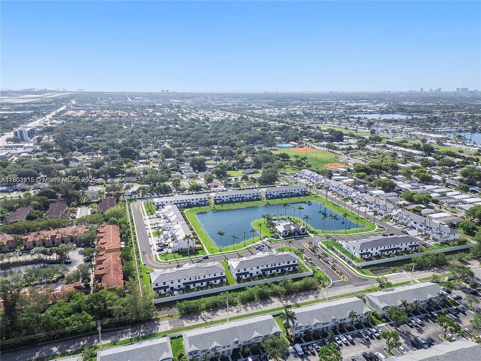 Recientemente alquilado: $4,200 (3 camas, 2 baños, 1854 Pies cuadrados)