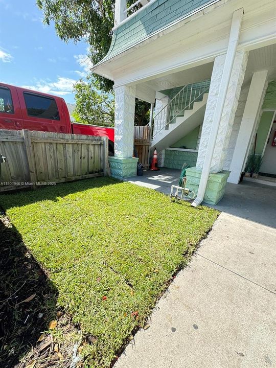 合同活跃: $1,350 (1 贝兹, 1 浴室, 0 平方英尺)