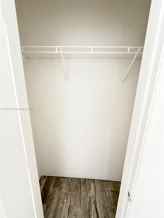 合同活跃: $1,350 (1 贝兹, 1 浴室, 0 平方英尺)