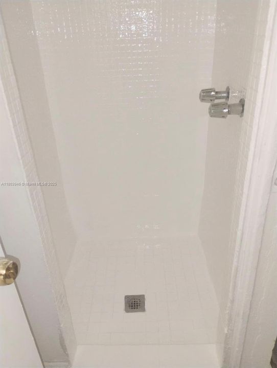 合同活跃: $1,350 (1 贝兹, 1 浴室, 0 平方英尺)