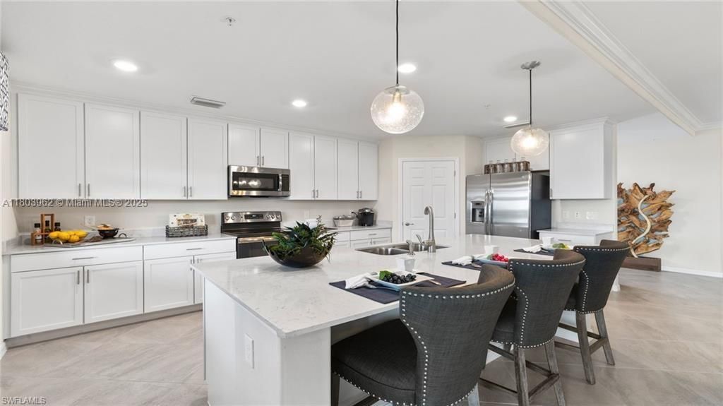 Vendido Recientemente: $345,000 (3 camas, 2 baños, 0 Pies cuadrados)