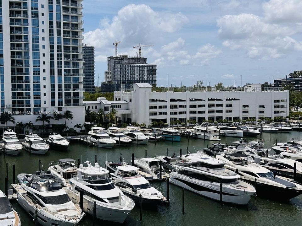 待售: $525,000 (没有数据)