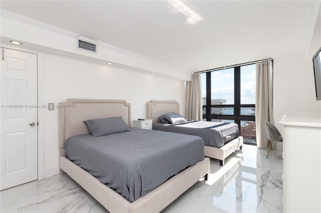 Недавно арендовано: $7,500 (3 спален, 3 ванн, 2059 Квадратных фут)