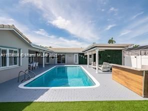 Recently Rented: $7,500 (4 beds, 3 baths, 3052 Square Feet)