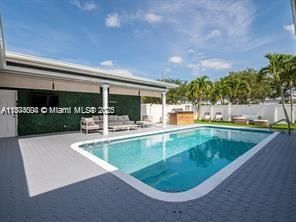 Recently Rented: $7,500 (4 beds, 3 baths, 3052 Square Feet)