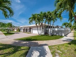 Recently Rented: $7,500 (4 beds, 3 baths, 3052 Square Feet)