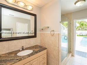 Recently Rented: $7,500 (4 beds, 3 baths, 3052 Square Feet)