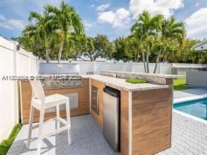 Recently Rented: $7,500 (4 beds, 3 baths, 3052 Square Feet)