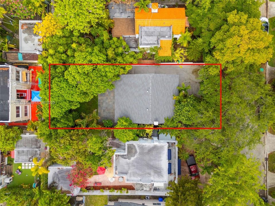 Recently Sold: $949,900 (2 beds, 2 baths, 1328 Square Feet)