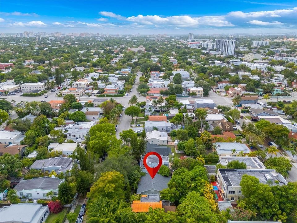 Recently Sold: $949,900 (2 beds, 2 baths, 1328 Square Feet)