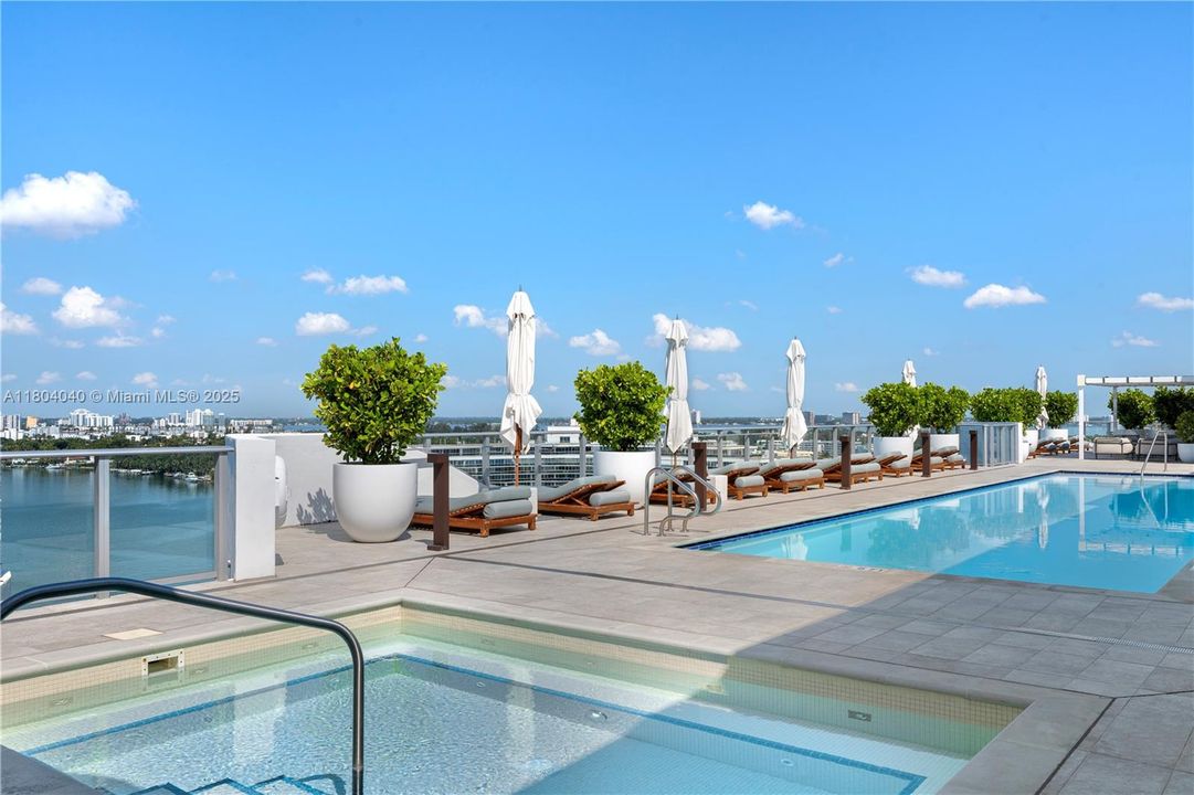 For Sale: $2,078,400 (2 beds, 2 baths, 1299 Square Feet)