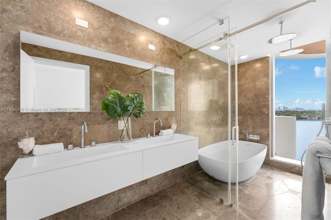 For Sale: $2,078,400 (2 beds, 2 baths, 1299 Square Feet)