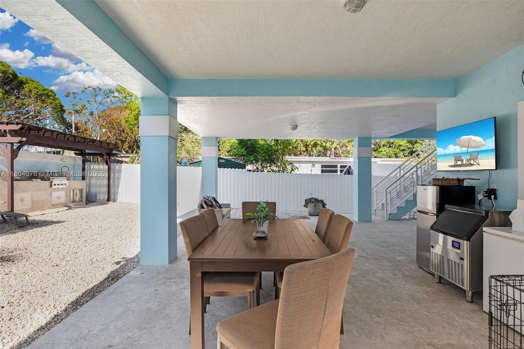 最近租的: $5,000 (3 贝兹, 2 浴室, 1421 平方英尺)