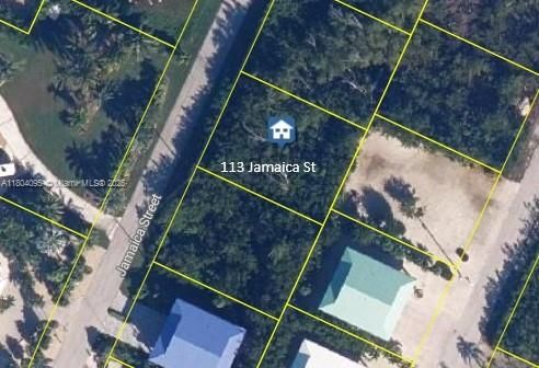 For Sale: $329,000 (0.17 acres)