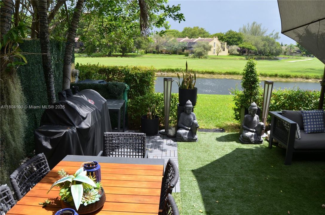 For Sale: $730,000 (3 beds, 2 baths, 1712 Square Feet)