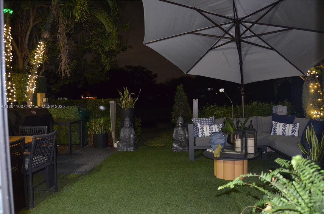 For Sale: $730,000 (3 beds, 2 baths, 1712 Square Feet)