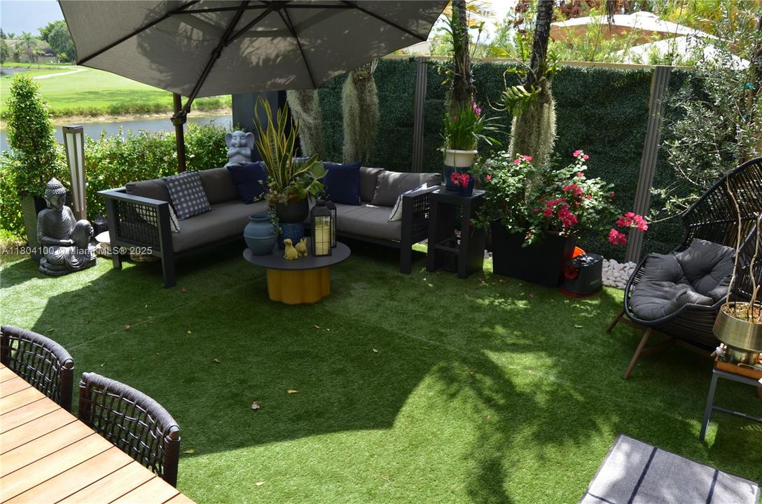 For Sale: $730,000 (3 beds, 2 baths, 1712 Square Feet)