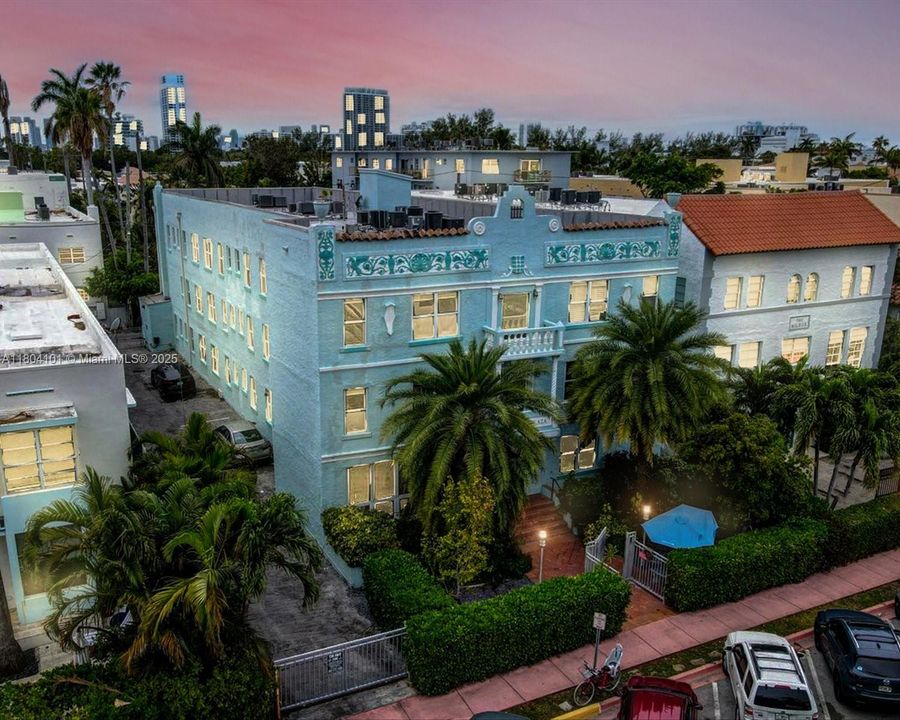 Vendido Recientemente: $285,000 (2 camas, 2 baños, 629 Pies cuadrados)