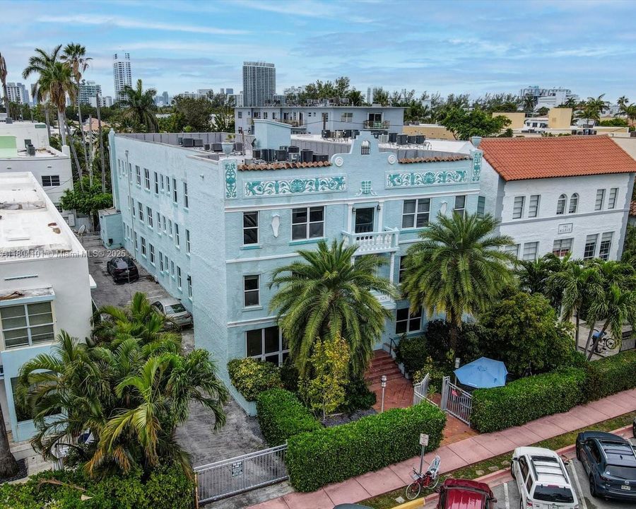 Vendido Recientemente: $285,000 (2 camas, 2 baños, 629 Pies cuadrados)