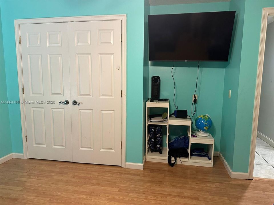 待售: $545,000 (4 贝兹, 3 浴室, 3048 平方英尺)