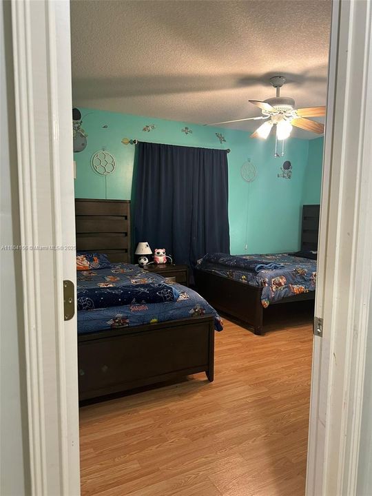 待售: $545,000 (4 贝兹, 3 浴室, 3048 平方英尺)