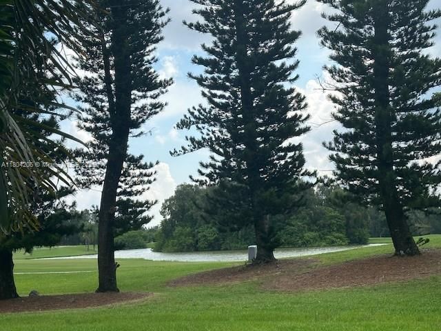 For Sale: $320,000 (2 beds, 2 baths, 1292 Square Feet)