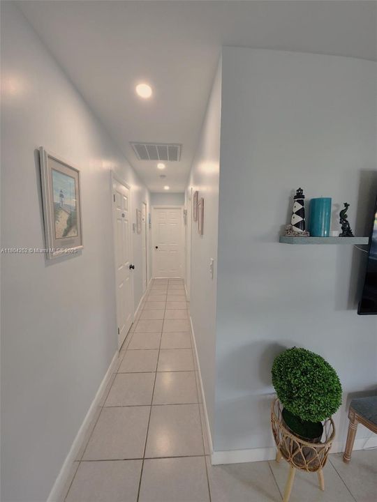 待售: $280,000 (3 贝兹, 2 浴室, 1313 平方英尺)