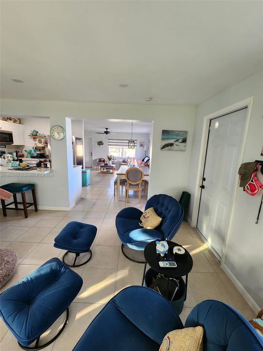 待售: $280,000 (3 贝兹, 2 浴室, 1313 平方英尺)