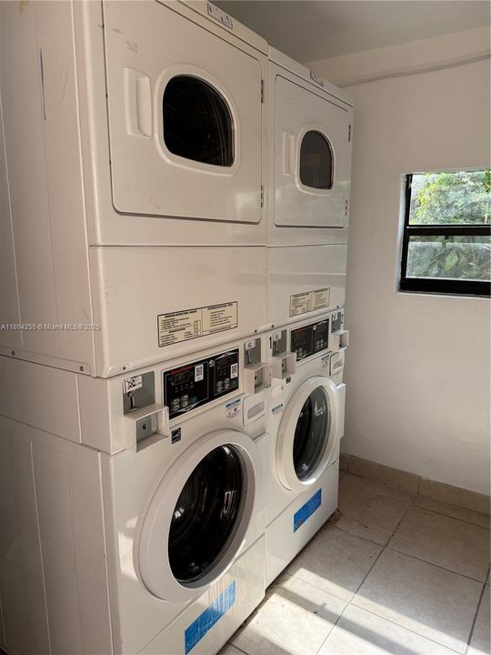 Vendido Recientemente: $1,250,000 (0 camas, 0 baños, 2420 Pies cuadrados)